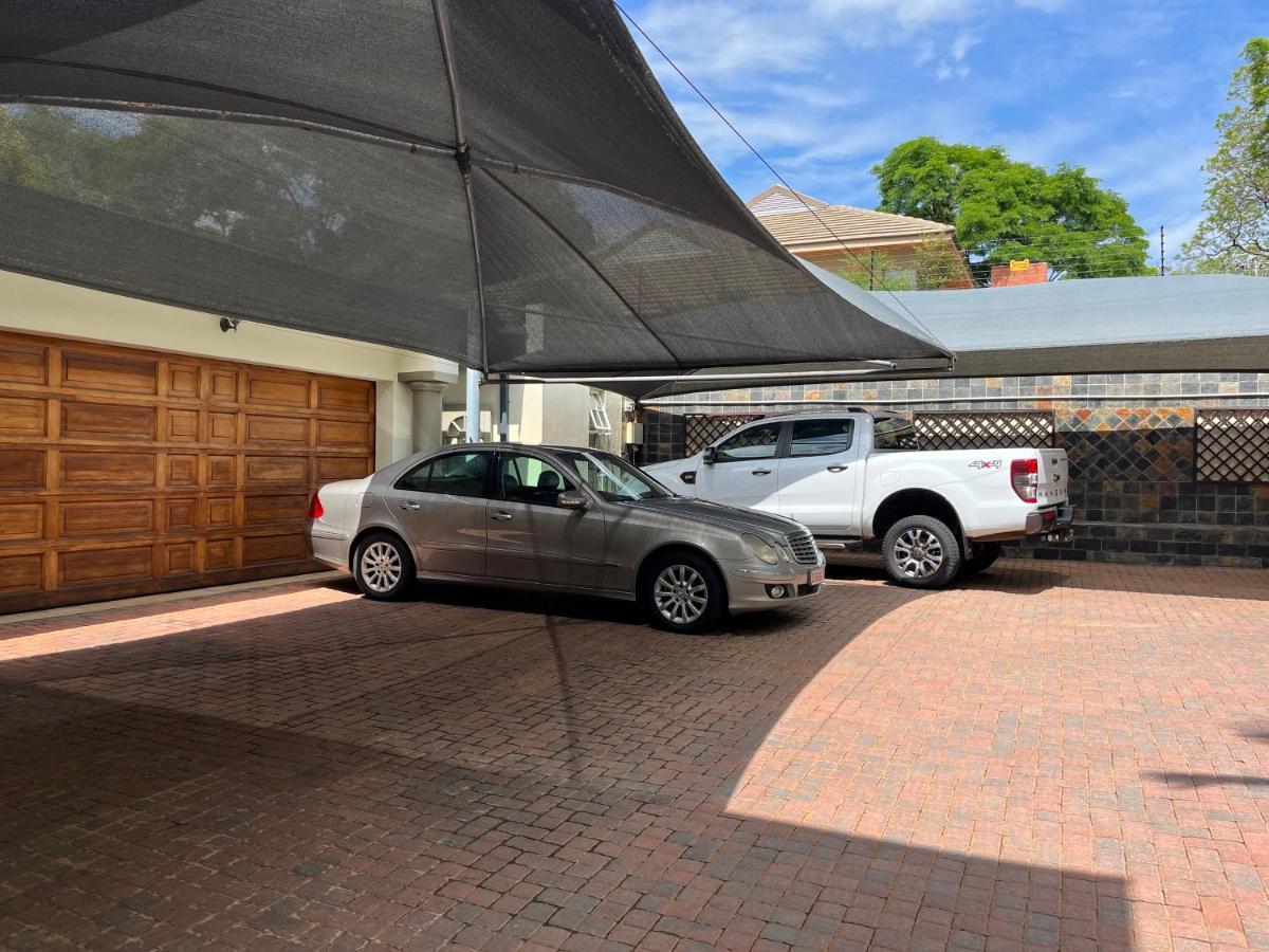 Goodey'S Guesthouse Pretoria-Noord Εξωτερικό φωτογραφία
